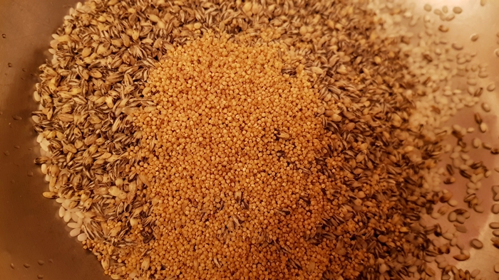 2023년 국산 검은보리쌀 블랙보리 흑보리쌀 국산흑보리 검정보리쌀 1kg