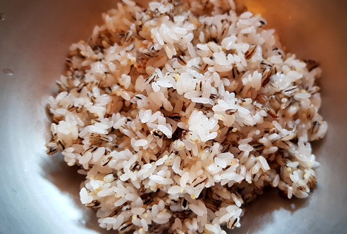 2023년 국산 검은보리쌀 블랙보리 흑보리쌀 국산흑보리 검정보리쌀 1kg