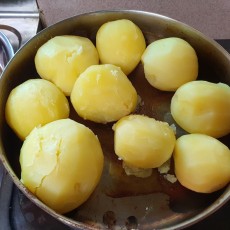 [그랑농원]영주 햇 감자 10kg (크기 혼합)